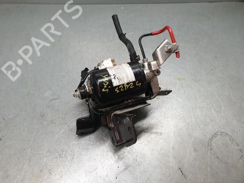Used Brake master cylinder TOYOTA YARIS (_P13_) 1.5 Hybrid (NHP130_, NHP130) (101 hp) 29503718