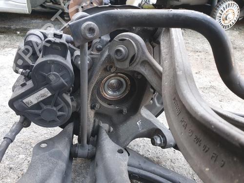 Used Right rear steering knuckle MERCEDES-BENZ C-CLASS (W205) C 200 d (205.001) (160 hp) 25979534