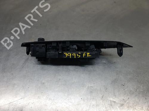 Left front window switch TOYOTA YARIS CROSS (MXP_) 1.5 Hybrid All-wheel Drive (MXPJ15) | BP26377510I27