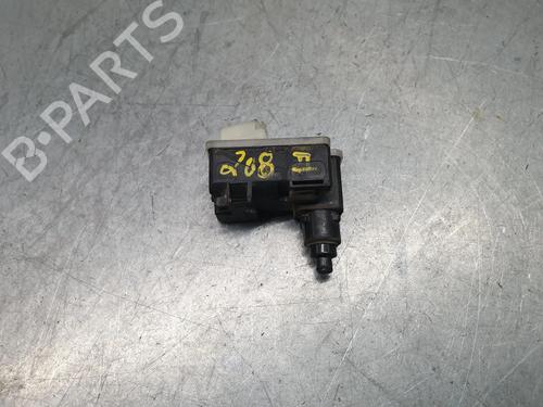 Fuel door actuator PEUGEOT 208 II (UB_, UP_, UW_, UJ_) 1.5 BlueHDI 100 | BP29726374E18 