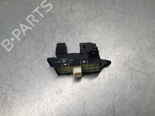 Switch TOYOTA YARIS CROSS (MXP_) 1.5 Hybrid All-wheel Drive (MXPJ15) | BP29747565I30