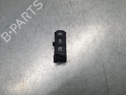 Used Switch TOYOTA YARIS CROSS (MXP_) 1.5 Hybrid All-wheel Drive (MXPJ15) (116 hp) 29747617