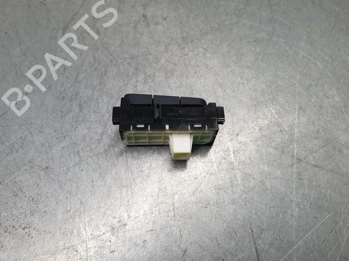 Switch TOYOTA YARIS CROSS (MXP_) 1.5 Hybrid All-wheel Drive (MXPJ15) | BP29747617I30 
