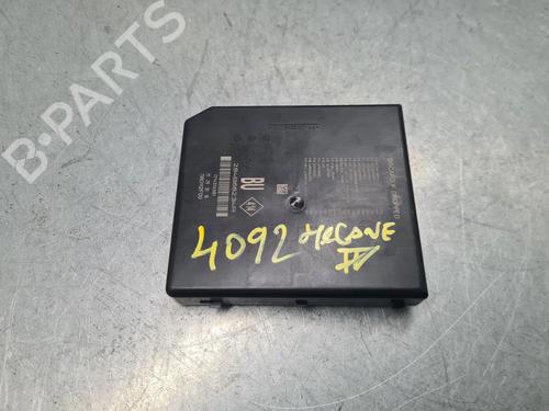 Used Fuse box RENAULT MEGANE IV Hatchback (B9A/M/N_) 1.5 dCi 110 (B9A3) (110 hp) 29747649