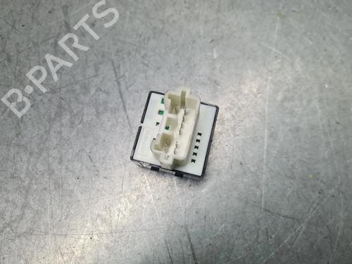 Switch MITSUBISHI MIRAGE / SPACE STAR VI Hatchback (A0_A) 1.2 | BP29749761I30 