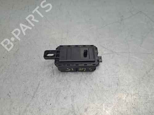 Używane Moduł elektroniczny BMW X1 (F48) sDrive 18 d (150 hp) 29749762