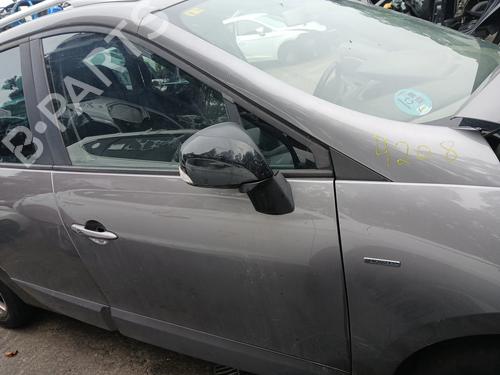 Used Right front door RENAULT GRAND SCÉNIC III (JZ0/1_) 1.5 dCi (JZ09, JZ0D, JZ10, JZ14, JZ1G, JZ29, JZ2C) (110 hp) 29806728