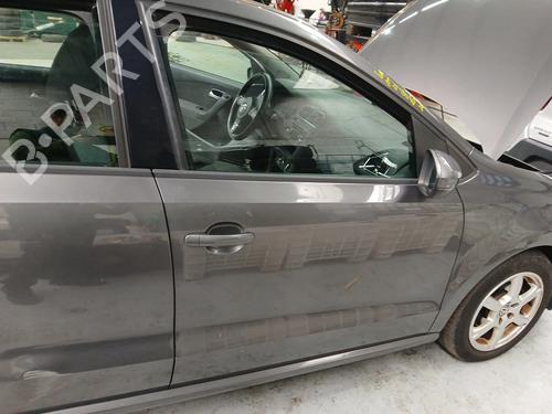 Used Right front door VW POLO V (6R1, 6C1) 1.6 TDI (90 hp) 29878134