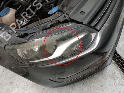 Right headlight VW POLO V (6R1, 6C1) 1.6 TDI | BP32480698C29 