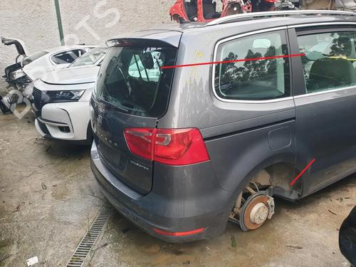 Używane Błotnik tylny prawy SEAT ALHAMBRA (710, 711) 2.0 TDI (140 hp) 15809716