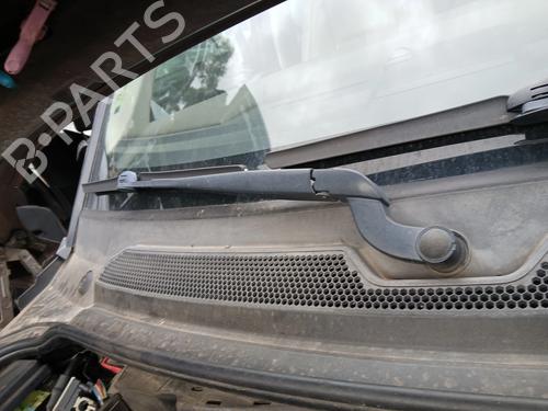 Used Front windshield wiper arm LAND ROVER DISCOVERY IV (L319) 3.0 TD 4x4 (245 hp) 29912031
