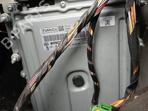 Used Engine control unit (ECU) LAND ROVER DISCOVERY IV (L319) 3.0 TD 4x4 (245 hp) 29912029