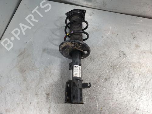 Venstre fortil støddæmper OPEL CORSA F (P2JO) 1.2 (68) (75 hp) 23039865
