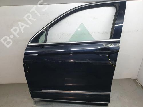 Used Left front door VW TIGUAN (AD1, AX1) 1.5 TSI (150 hp) 29923230