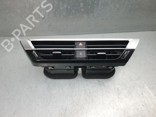 Used Air vent CITROËN C4 III (BA_, BB_, BC_) 1.2 PureTech 130 (BAHNSA, BAHNSB) (130 hp) 27985131