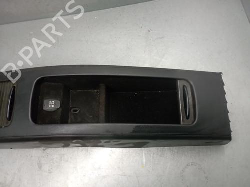 Armrest / Center console MERCEDES-BENZ CLS (C219) CLS 350 (219.356) | BP29945580I20