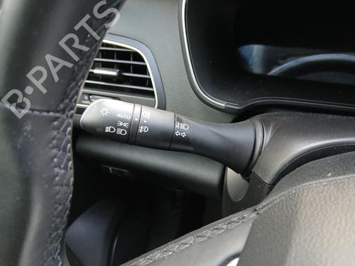 Used Steering column stalk RENAULT MEGANE IV Hatchback (B9A/M/N_) 1.5 Blue dCi 115 (B9A6) (116 hp) 29958569