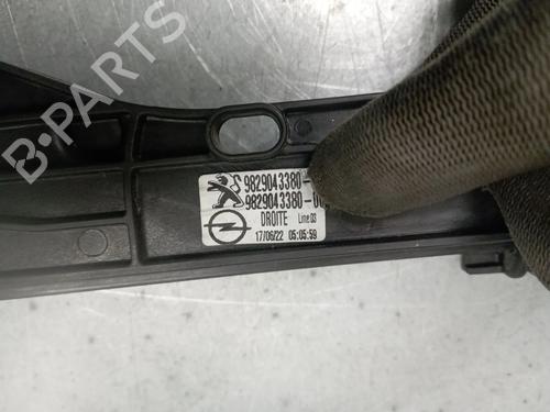 Front right window mechanism PEUGEOT 208 II (UB_, UP_, UW_, UJ_) 1.2 PureTech 75 | BP29979837C23 