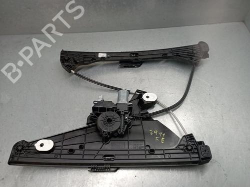 Alzavetro anteriore sinistro PEUGEOT 208 II (UB_, UP_, UW_, UJ_) e-208 (136 hp) 26319412