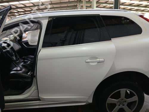 Używane Drzwi tylne lewe VOLVO XC60 I SUV (156) D3 / D4 (163 hp) 30063217