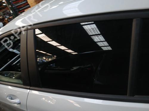 Dør rude ventre bagtil BMW 1 (F40) 116 d (116 hp) 30090148