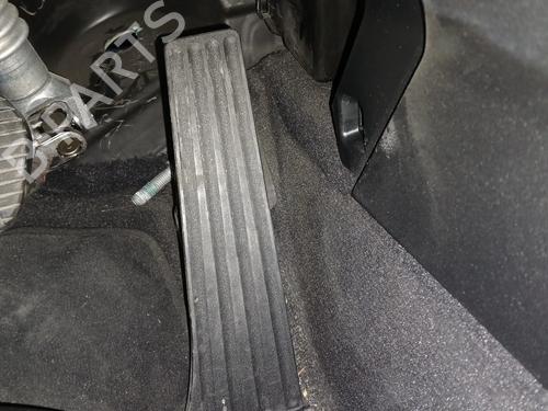 Used Pedal BMW 1 (F40) 116 d (116 hp) 30090160