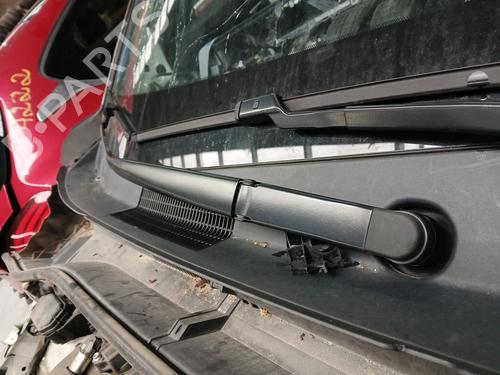 Used Front windshield wiper arm TOYOTA C-HR (_X1_) 1.8 Hybrid (ZYX10_, ZYX11_, ZYX10R, ZYX11R) (122 hp) 30101246