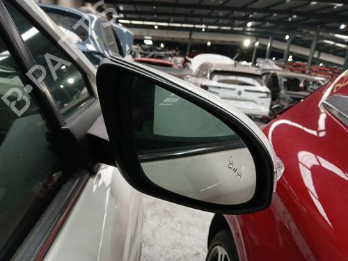 right-mirror-toyota-c-hr-_x1_-2016-30101241 main image