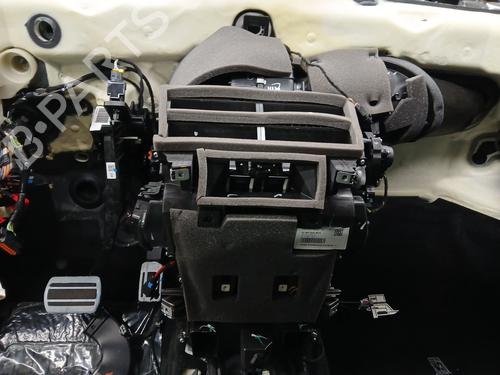 Used Heater matrix box PEUGEOT 2008 II (UD_, US_, UY_, UJ_, UR_, UC_) 1.2 PureTech 130 (USHNS, URHNS) (130 hp) 30124981