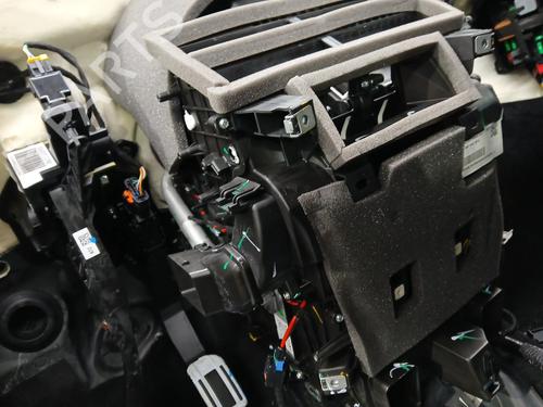 Heater matrix box PEUGEOT 2008 II (UD_, US_, UY_, UJ_, UR_, UC_) 1.2 PureTech 130 (USHNS, URHNS) | BP30124981M61