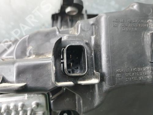 Right headlight BMW 3 (G20, G80, G28) 318 d | BP30136157C29 