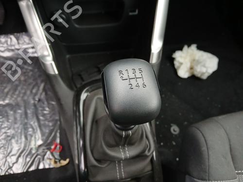 Used Shift knob CITROËN C3 AIRCROSS II (2R_, 2C_) 1.5 BlueHDi 110 (110 hp) 30146797