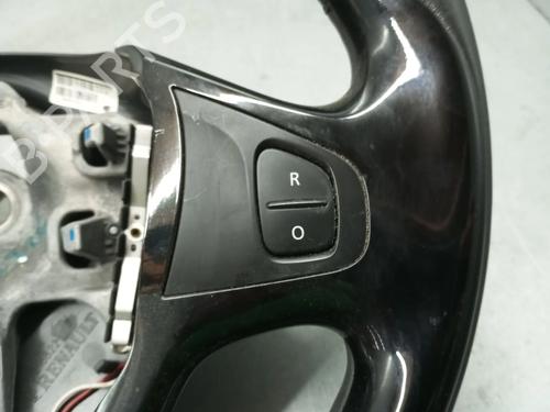 Steering wheel RENAULT CLIO IV (BH_) 1.5 dCi 90 | BP30177349C49 