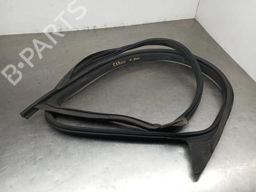Used Rubber door seal TESLA MODEL 3 (5YJ3) EV (261 hp) 30182417