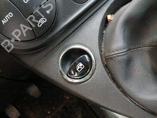 Used Left front window switch FIAT 500 C (312_) 1.0 Mild Hybrid (312.AYD1B) (69 hp) 30275822