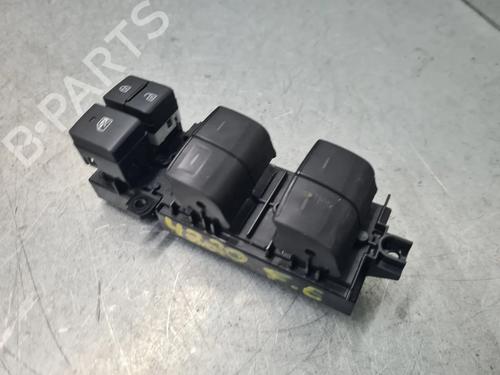 Used Left front window switch TOYOTA C-HR (_X1_) 1.8 Hybrid (ZYX10_, ZYX11_, ZYX10R, ZYX11R) (122 hp) 30101244
