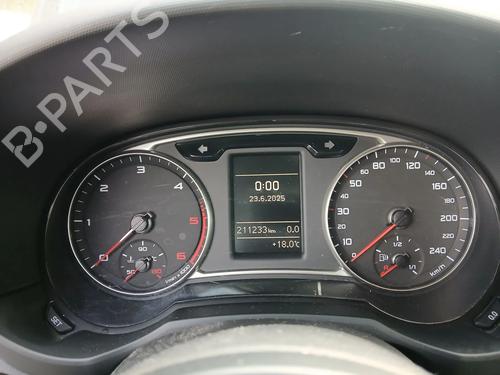 Used Instrument cluster AUDI A1 (8X1, 8XK) 1.6 TDI (90 hp) 30440931