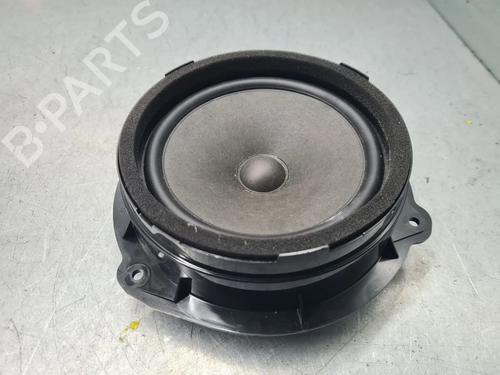 Used Speaker AUDI A3 Sportback (8VA, 8VF) 2.0 TDI (150 hp) 30445265