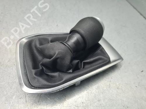 Used Shift knob RENAULT CAPTUR II (HF_) TCe 100 (HFMT) (101 hp) 28214626