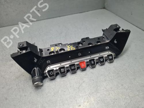 Used Warning switch PEUGEOT 2008 II (UD_, US_, UY_, UJ_, UR_, UC_) 1.2 PureTech 130 (USHNS, URHNS) (130 hp) 30513679