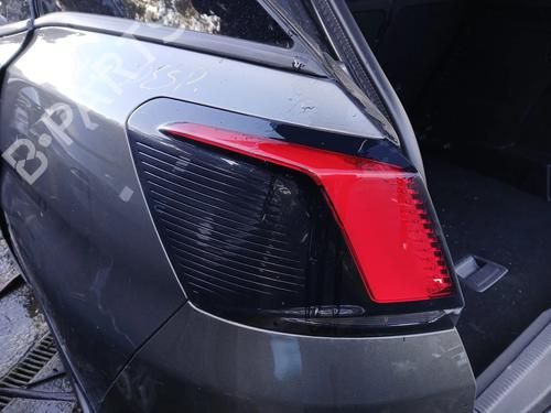 Used Left taillight PEUGEOT 3008 II SUV (MC_, MR_, MJ_, M4_) 1.2 THP/ PureTech 130 (MRHNSM, MRHNSU, MRHNSJ, MRHNYW,... (131 hp) 30545977