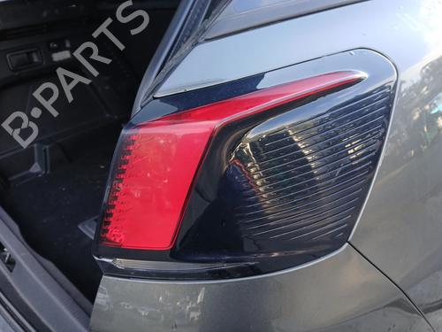 Used Right taillight PEUGEOT 3008 II SUV (MC_, MR_, MJ_, M4_) 1.2 THP/ PureTech 130 (MRHNSM, MRHNSU, MRHNSJ, MRHNYW,... (131 hp) 30545976