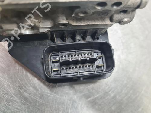 ABS TOYOTA HILUX VII Pickup (_N1_, _N2_, _N3_) 2.5 D-4D 4WD (KUN25) | BP30572137M43