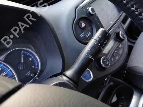 Used Steering column stalk TOYOTA YARIS (_P13_) 1.5 Hybrid (NHP130_) (101 hp) 30590098