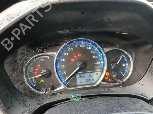 Used Instrument cluster TOYOTA YARIS (_P13_) 1.5 Hybrid (NHP130_) (101 hp) 30590099
