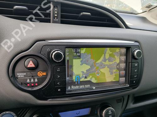 Used Radio TOYOTA YARIS (_P13_) 1.5 Hybrid (NHP130_) (101 hp) 30590100