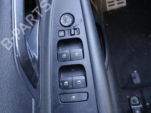 Used Left front window switch HYUNDAI i20 III (BC3, BI3) 1.0 T-GDI hybrid 48V (101 hp) 30626831