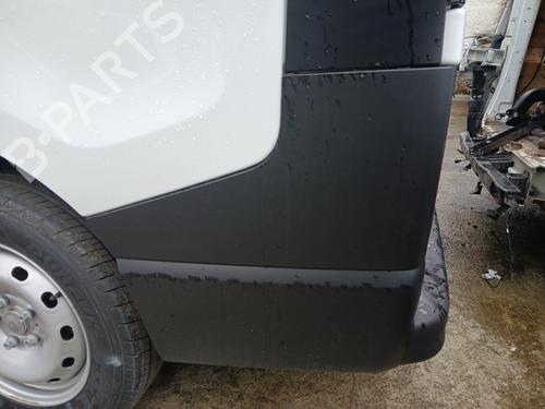 Używane Narożnik zderzaka RENAULT TRAFIC III Van (FG_) 2.0 dCi 110 (FGMW) (110 hp) 30708045