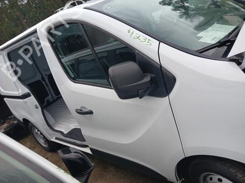 Used Right front door RENAULT TRAFIC III Van (FG_) 2.0 dCi 110 (FGMW) (110 hp) 30708056