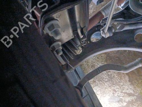 Venstre Styrespindel lagerhus RENAULT TRAFIC III Van (FG_) 2.0 dCi 110 (FGMW) (110 hp) 30708088